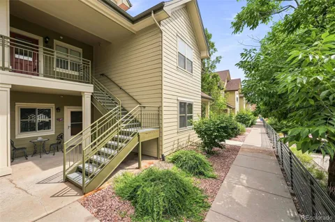 5460 Allison Street #202