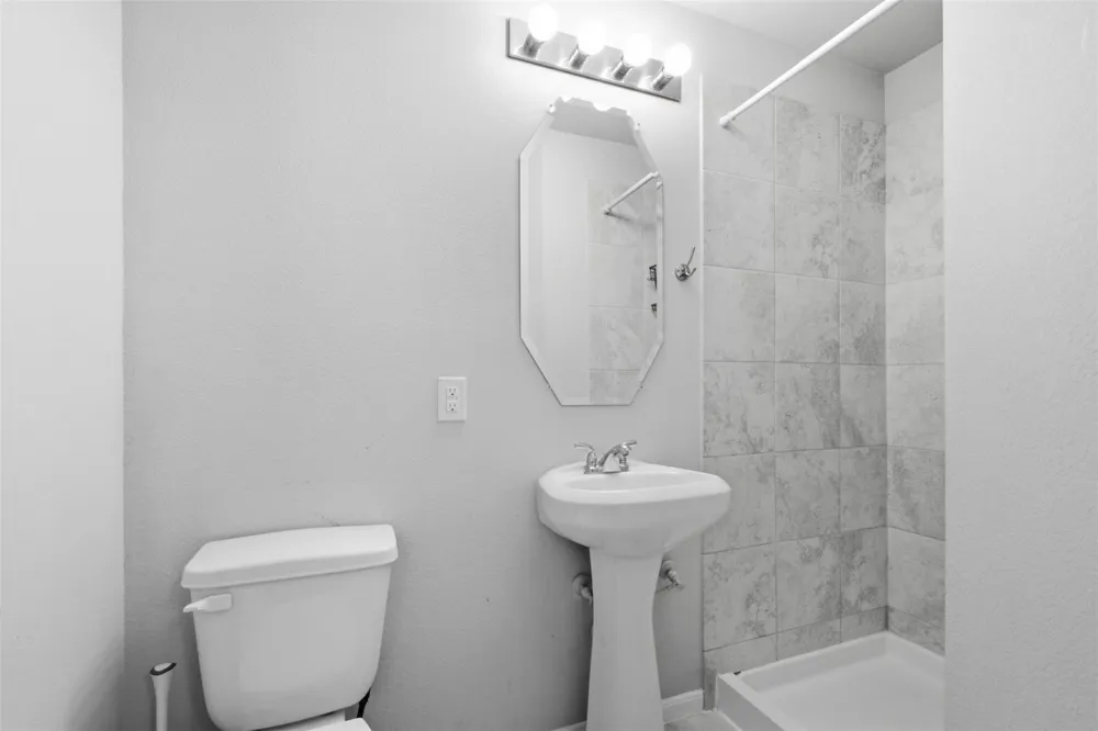 15081 Travis Lane Willis, TX 77378