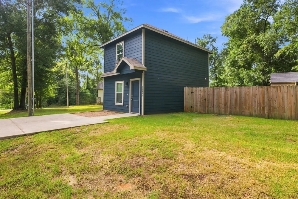 15081 Travis Lane Willis, TX 77378