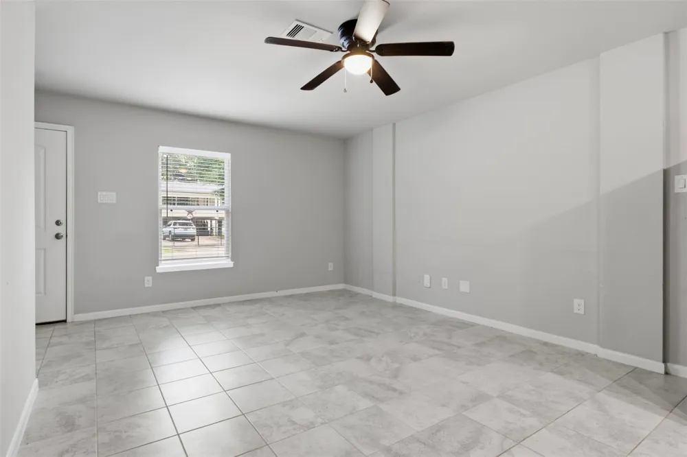 15081 Travis Lane Willis, TX 77378
