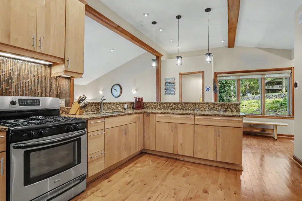 34149 Hillside Drive Paw Paw, MI 49079