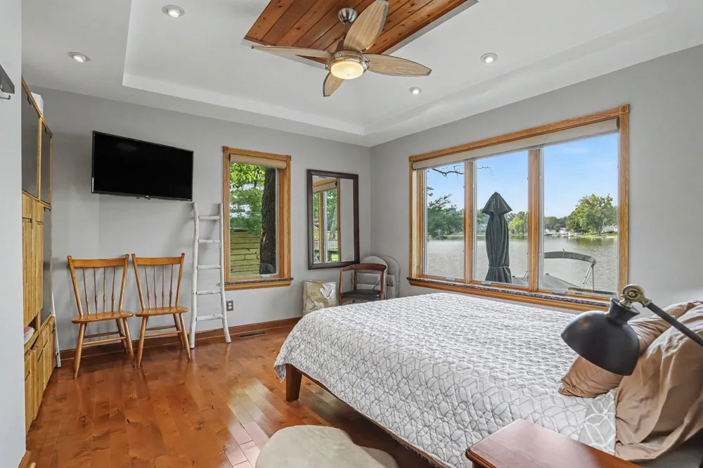 34149 Hillside Drive Paw Paw, MI 49079
