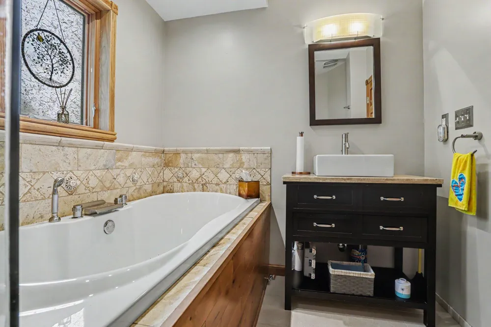 34149 Hillside Drive Paw Paw, MI 49079
