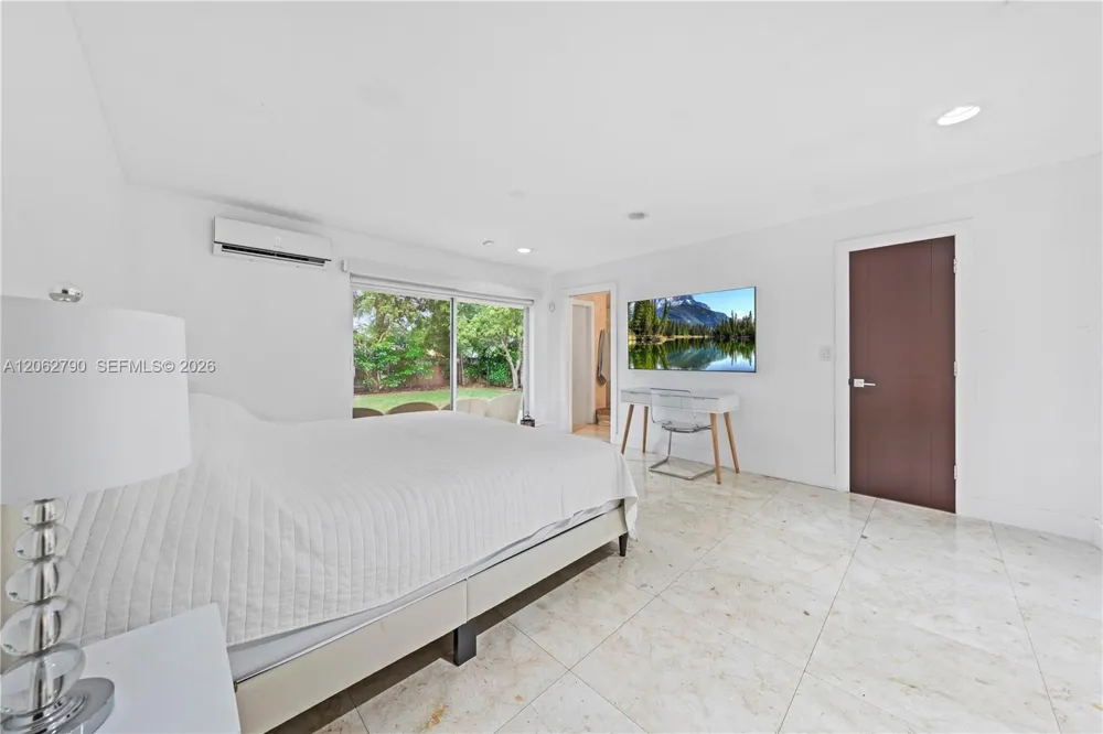 12231 SW 103rd Ter Miami, FL 33186