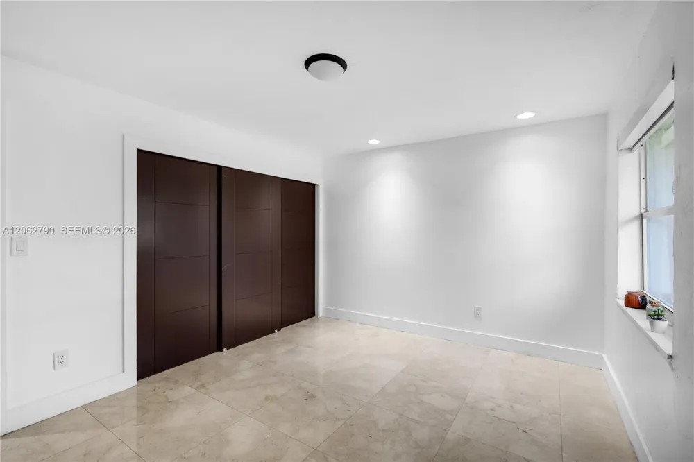 12231 SW 103rd Ter Miami, FL 33186