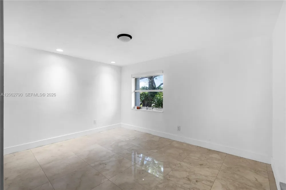 12231 SW 103rd Ter Miami, FL 33186