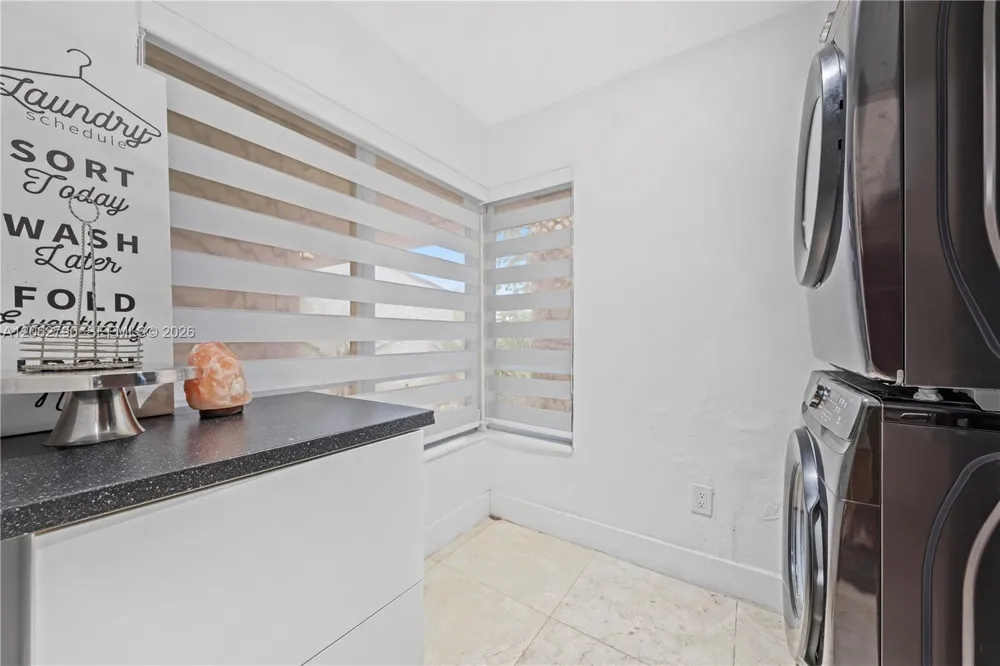 12231 SW 103rd Ter Miami, FL 33186