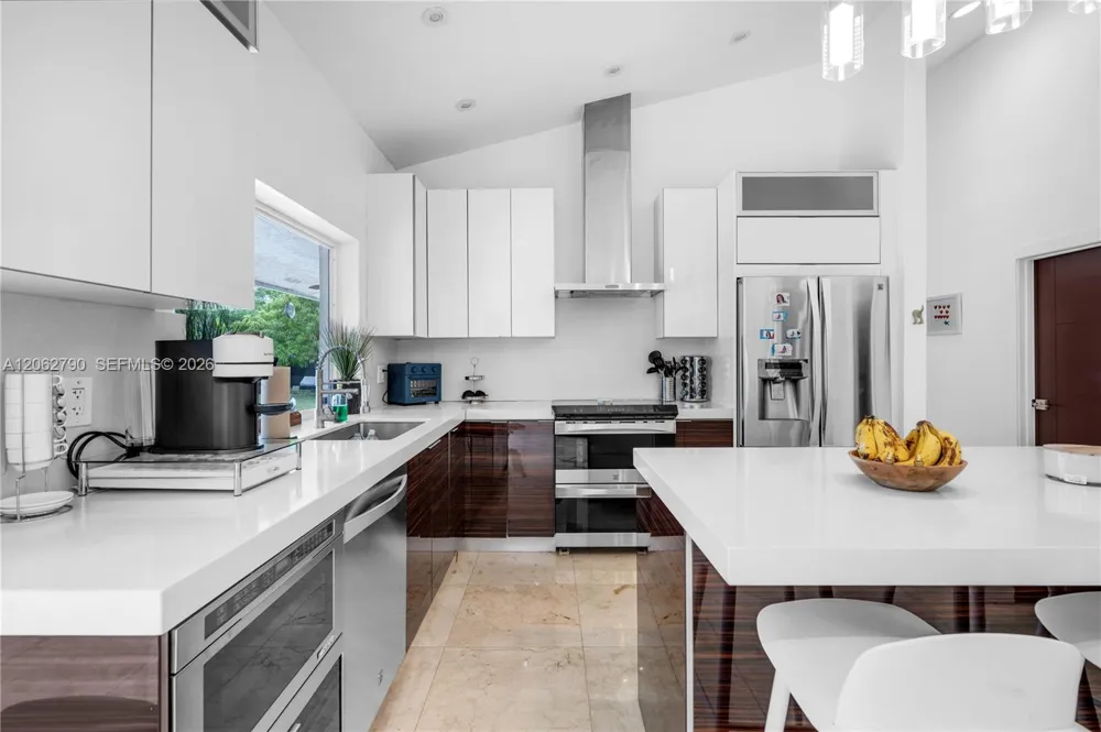 12231 SW 103rd Ter Miami, FL 33186