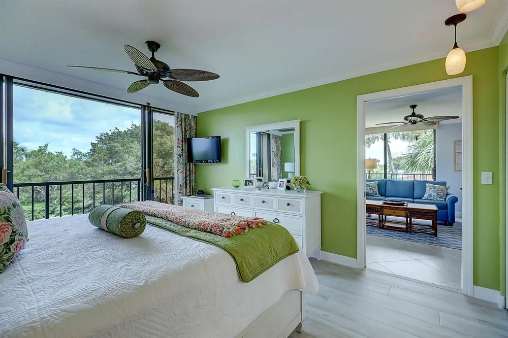 5059 HIGHWAY A1A #206 Hutchinson Island, FL 34949