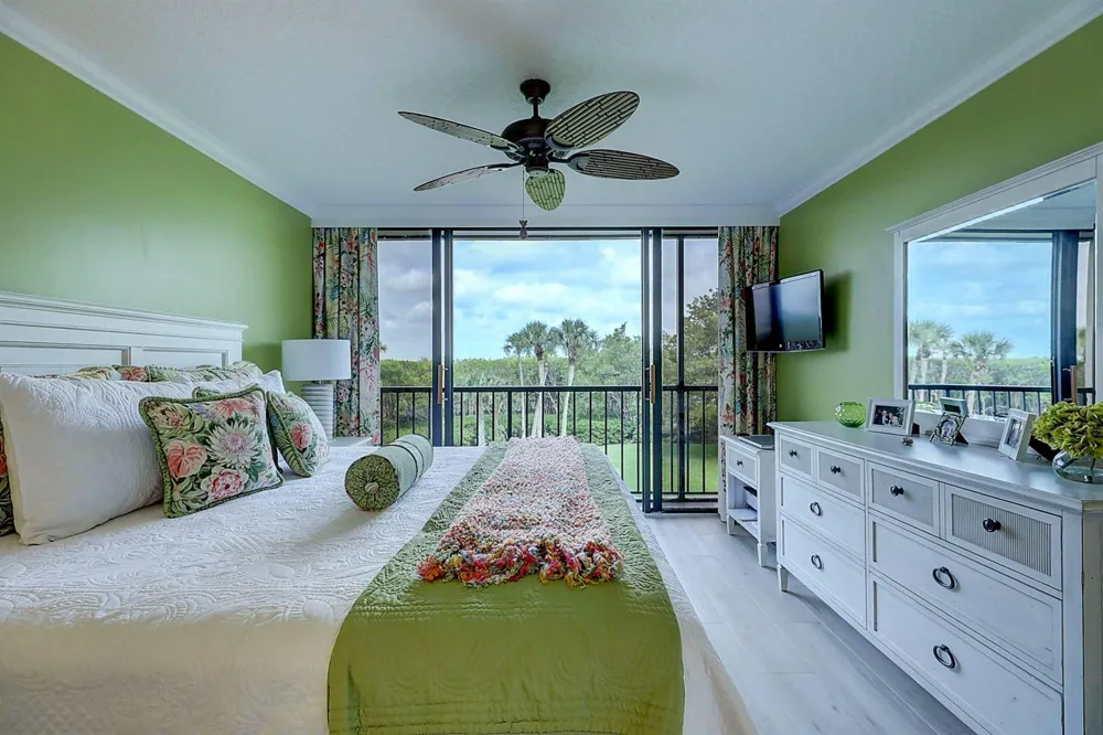 5059 HIGHWAY A1A #206 Hutchinson Island, FL 34949