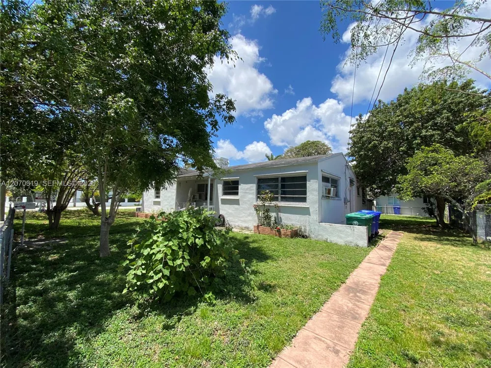350 SW 34th Ave #- Miami, FL 33135