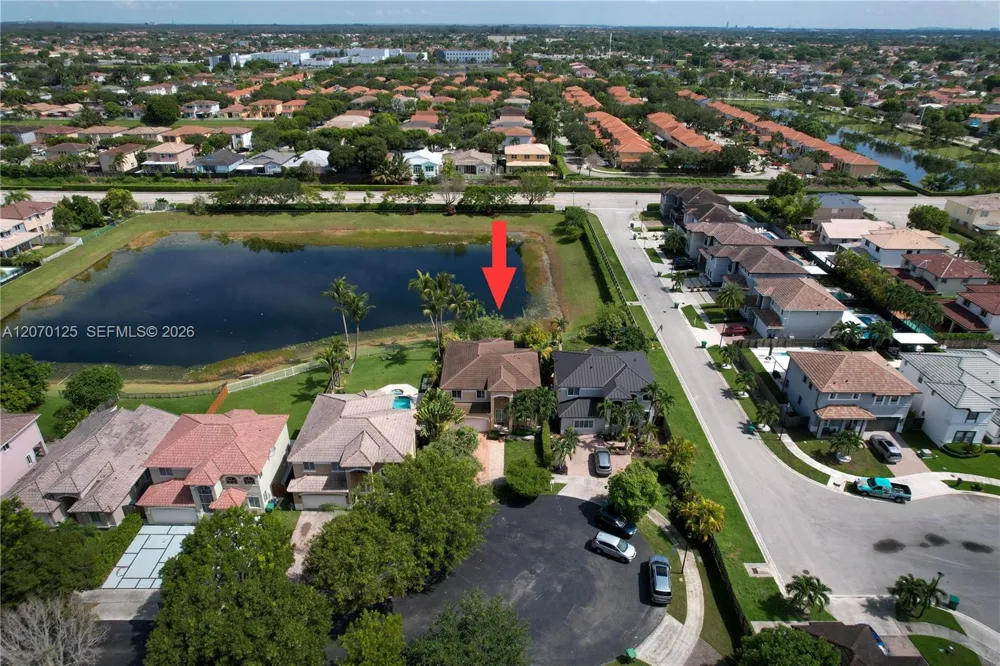 15809 SW 65th Ter Miami, FL 33193