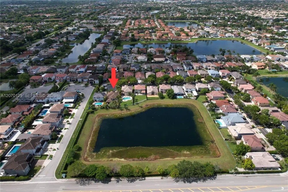 15809 SW 65th Ter Miami, FL 33193