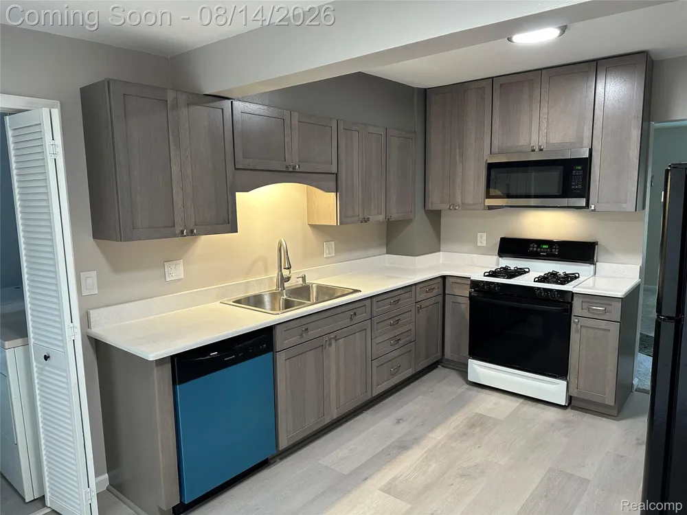603 Heights Road Orion Charter Township, MI 48362