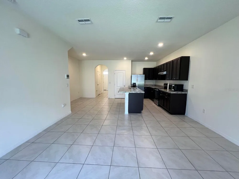 1370 YELLOW FINCH DRIVE Davenport, FL 33837