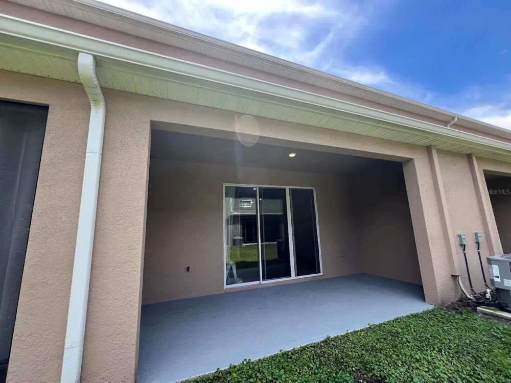 1370 YELLOW FINCH DRIVE Davenport, FL 33837