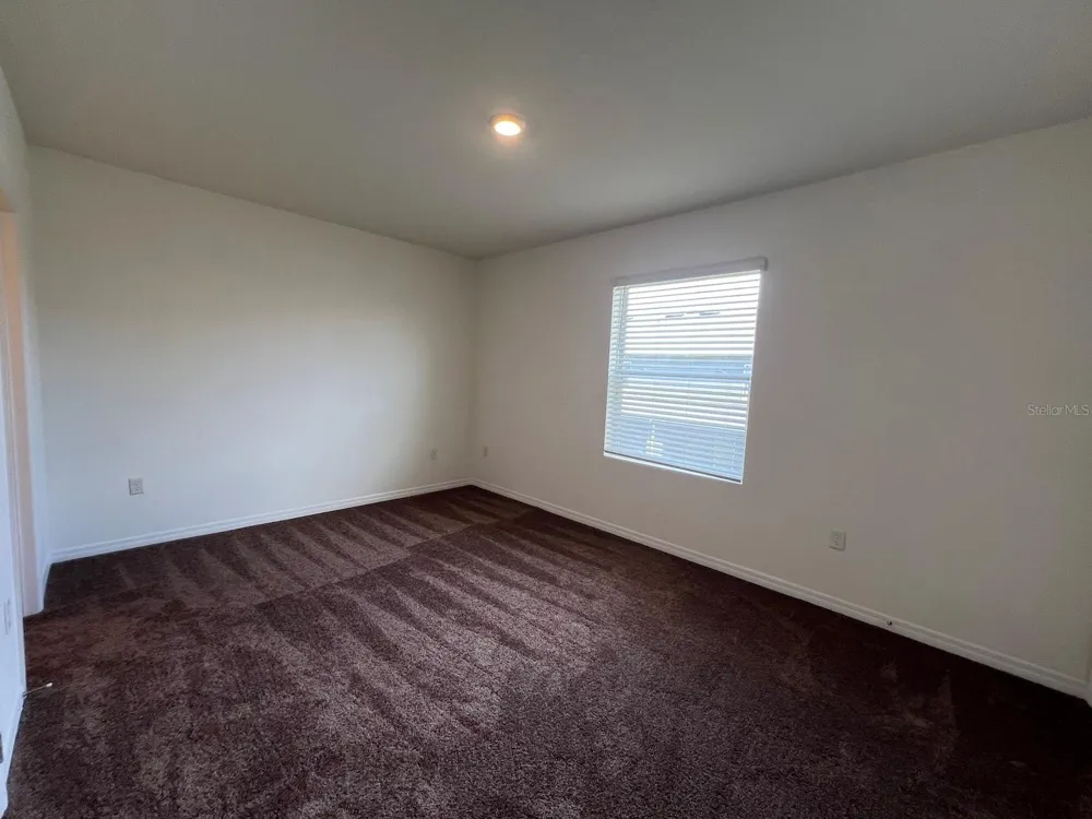 1370 YELLOW FINCH DRIVE Davenport, FL 33837