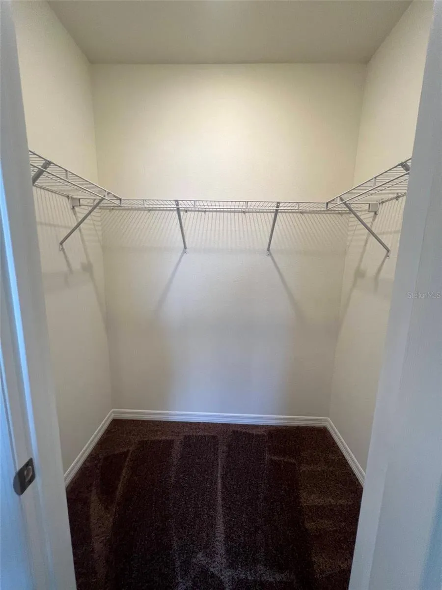1370 YELLOW FINCH DRIVE Davenport, FL 33837
