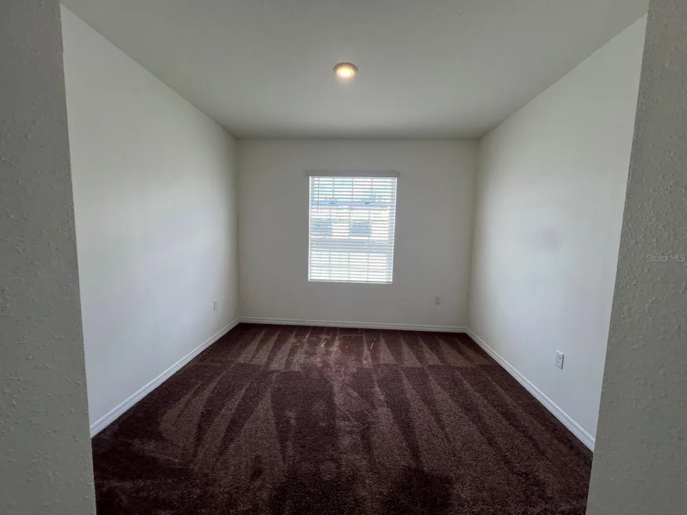 1370 YELLOW FINCH DRIVE Davenport, FL 33837
