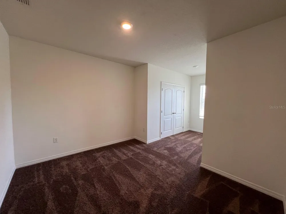 1370 YELLOW FINCH DRIVE Davenport, FL 33837