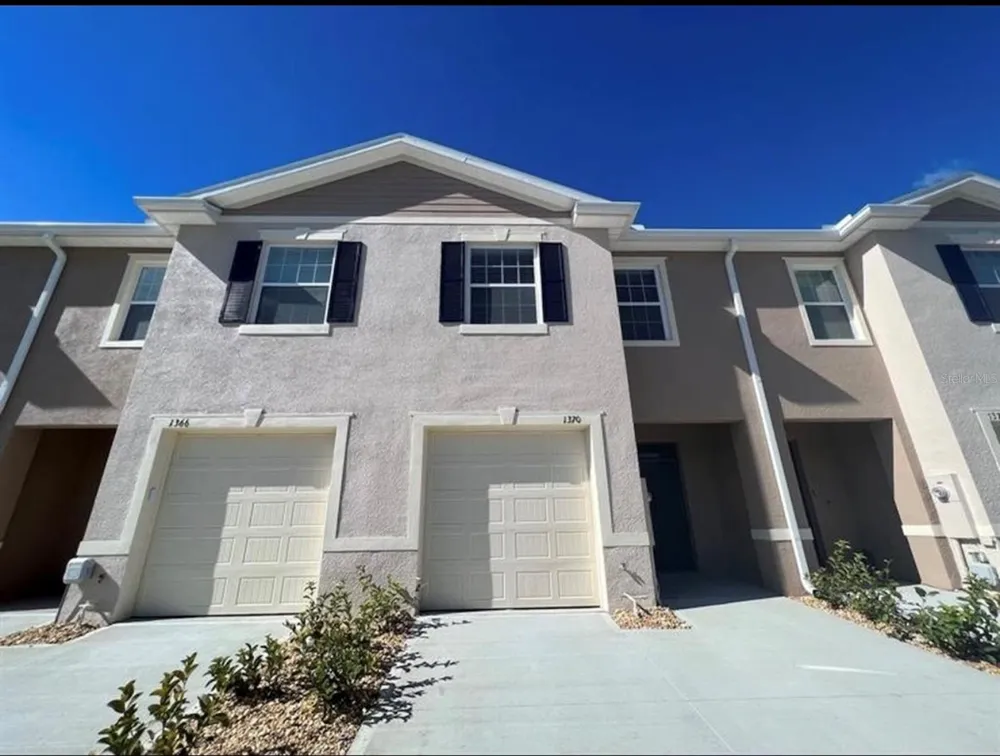 1370 YELLOW FINCH DRIVE Davenport, FL 33837