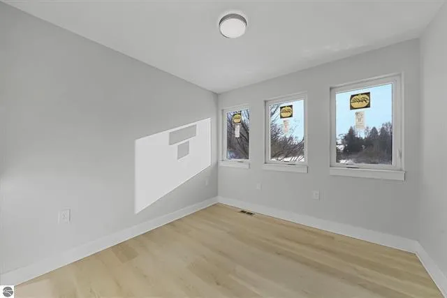 1713 Vanderlip Road Traverse City, MI 49686