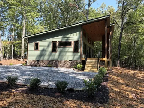 319 Wolf Creek Trail