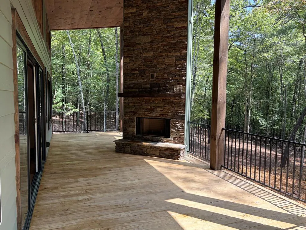 319 Wolf Creek Trail Mineral Bluff, GA 30559