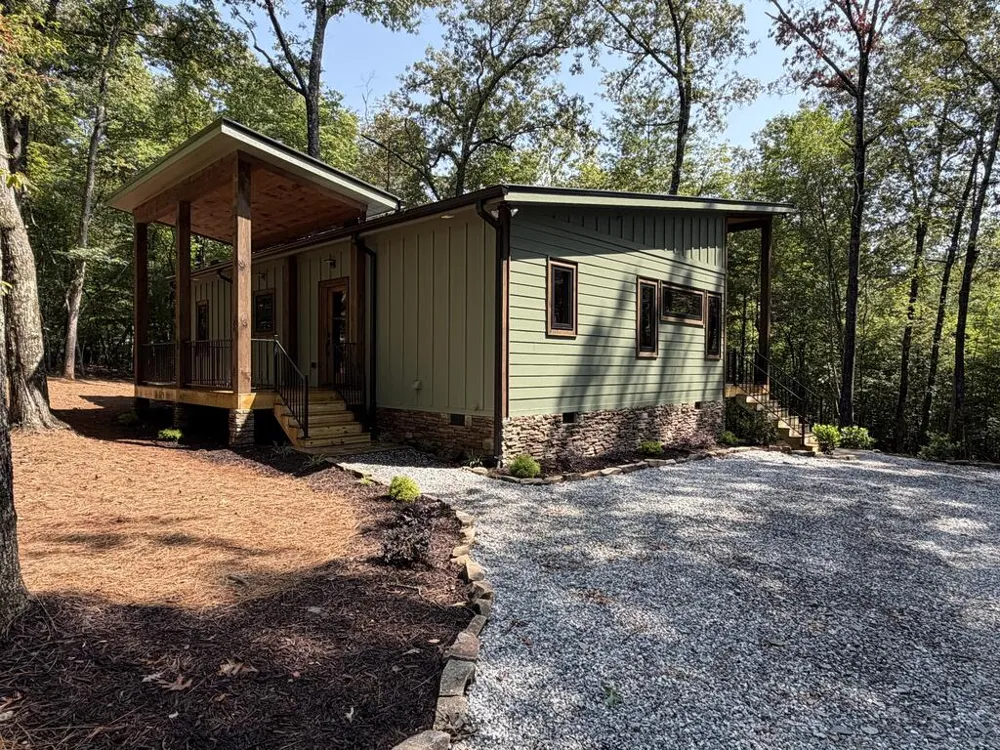 319 Wolf Creek Trail Mineral Bluff, GA 30559