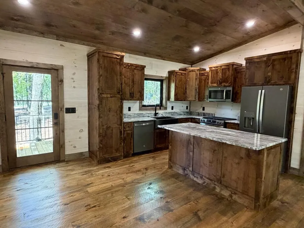 319 Wolf Creek Trail Mineral Bluff, GA 30559