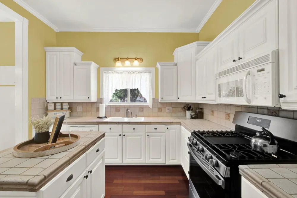 58 2nd Woodland, CA 95695