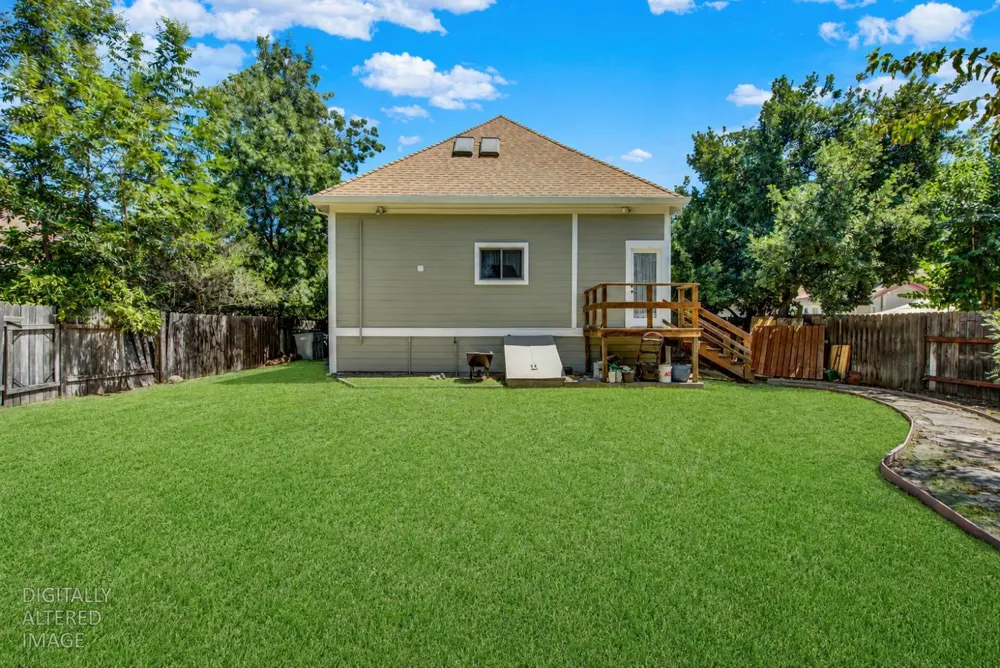 58 2nd Woodland, CA 95695