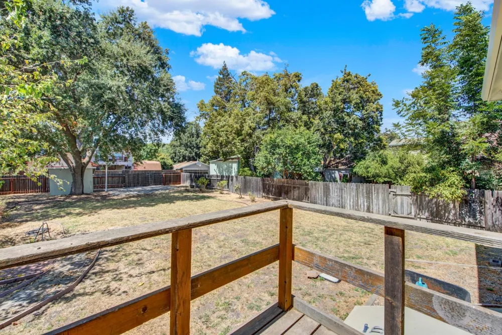 58 2nd Woodland, CA 95695