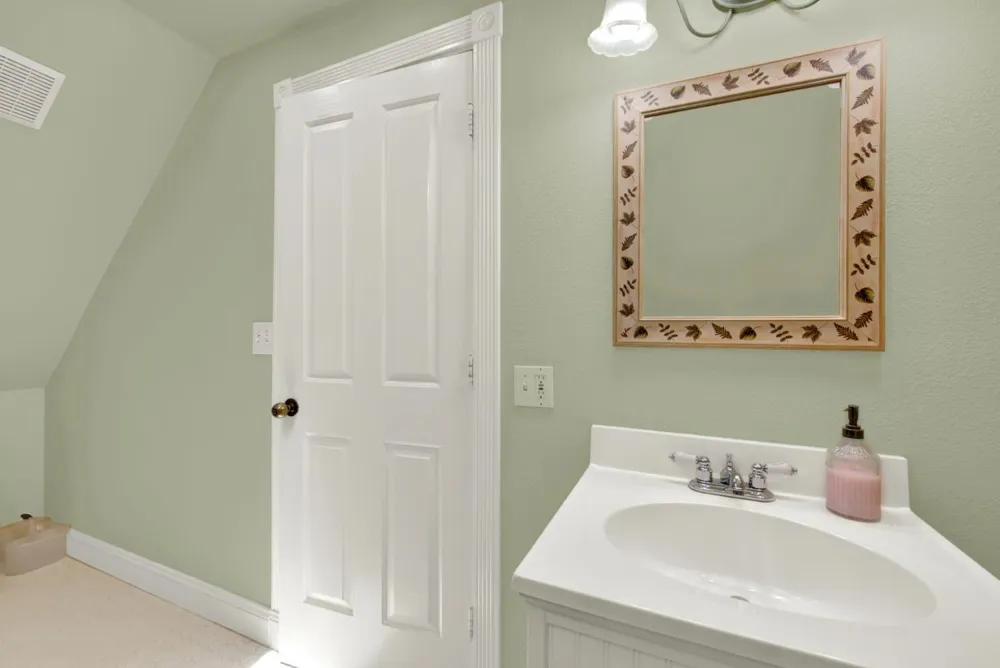 58 2nd Woodland, CA 95695