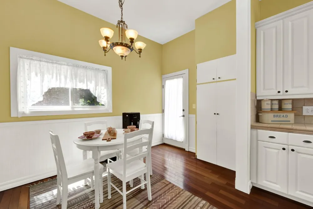 58 2nd Woodland, CA 95695