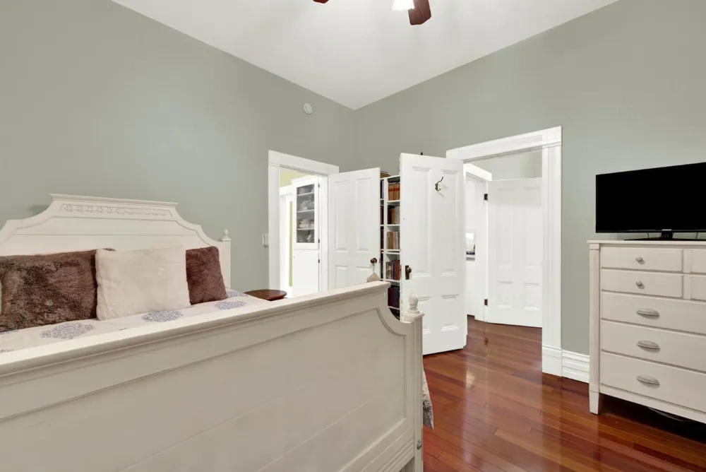 58 2nd Woodland, CA 95695