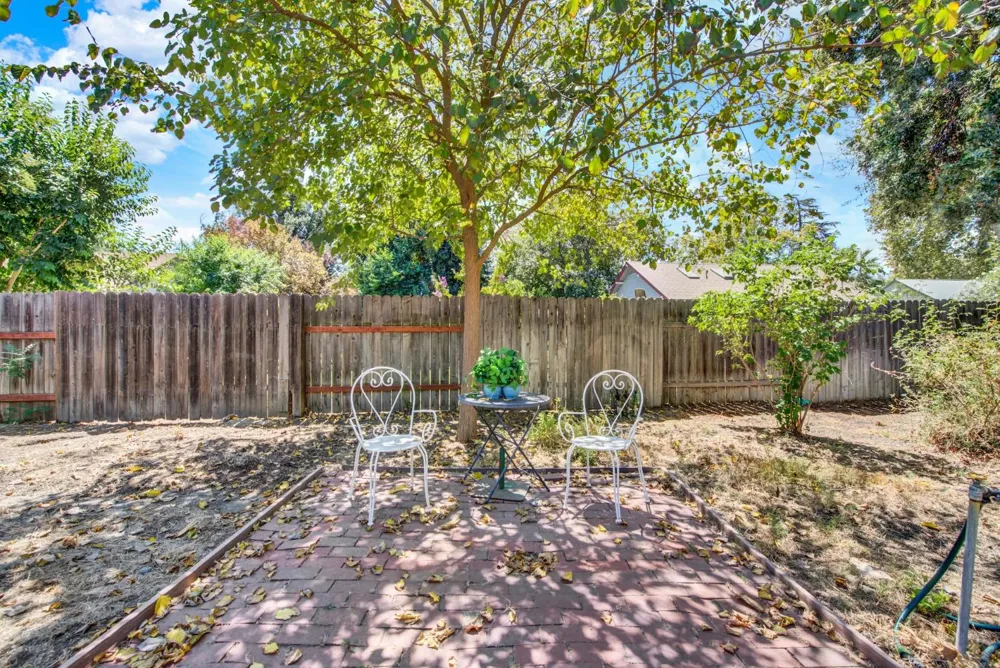58 2nd Woodland, CA 95695
