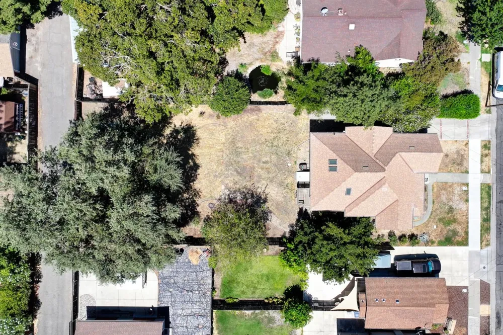 58 2nd Woodland, CA 95695