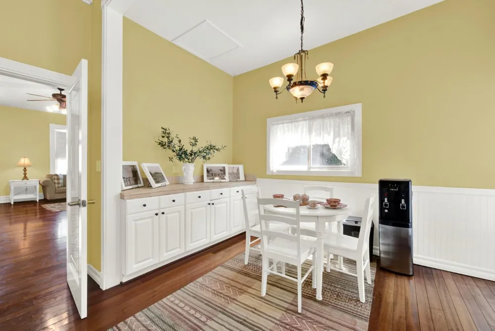58 2nd Woodland, CA 95695