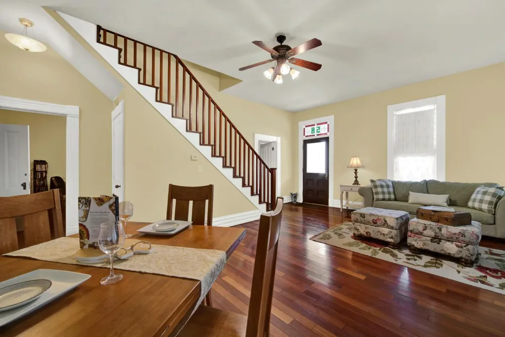 58 2nd Woodland, CA 95695