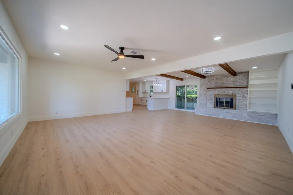 532 Plainview Drive Hurst, TX 76054