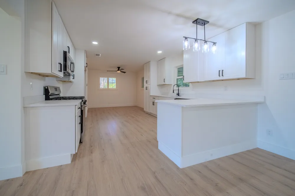 532 Plainview Drive Hurst, TX 76054