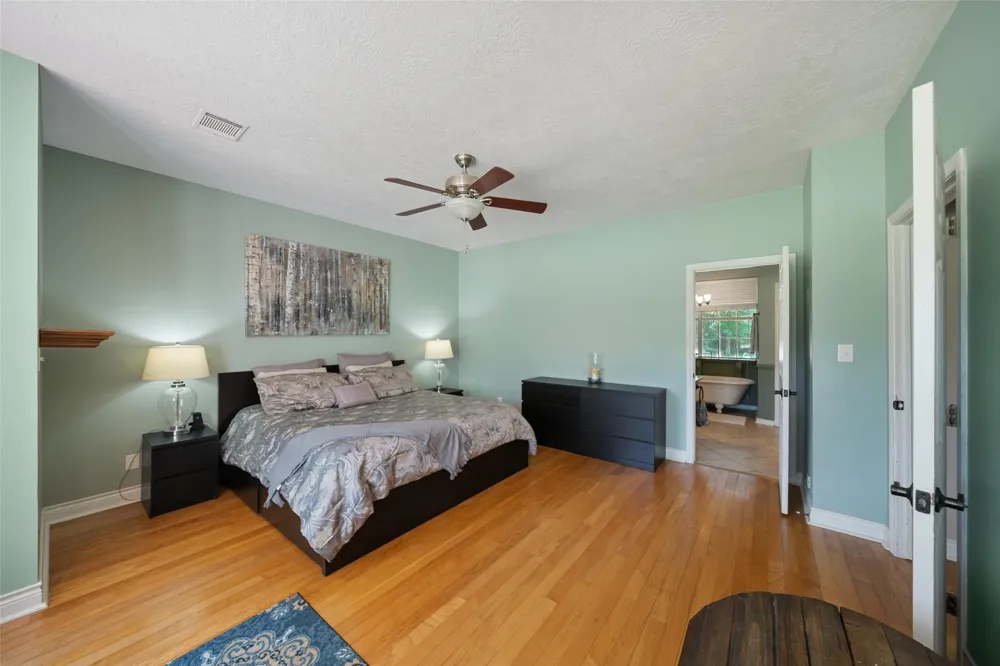 403 Westbrook Street Pinehurst, TX 77362