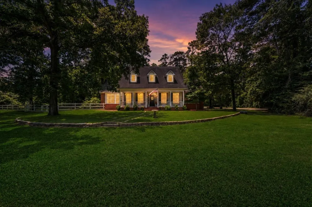 403 Westbrook Street Pinehurst, TX 77362