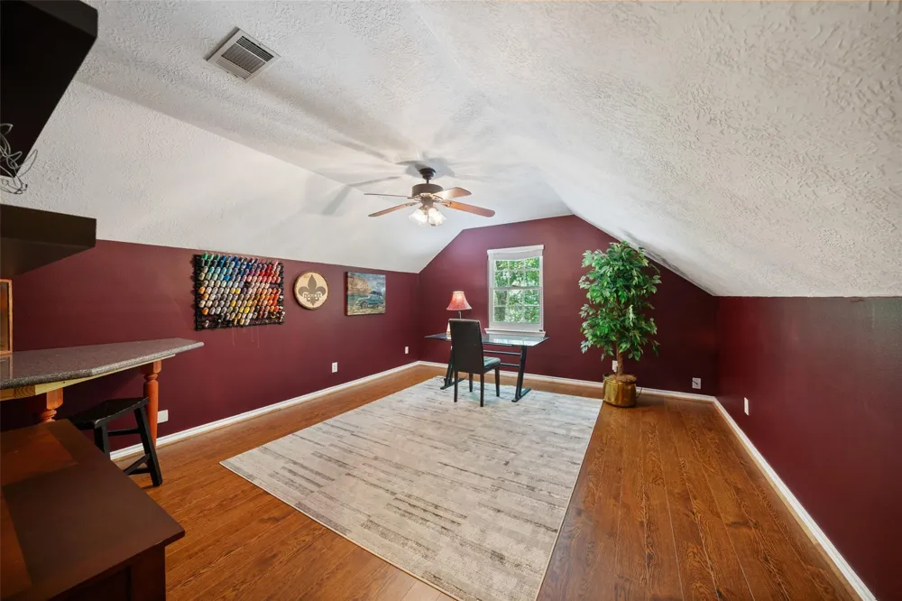 403 Westbrook Street Pinehurst, TX 77362