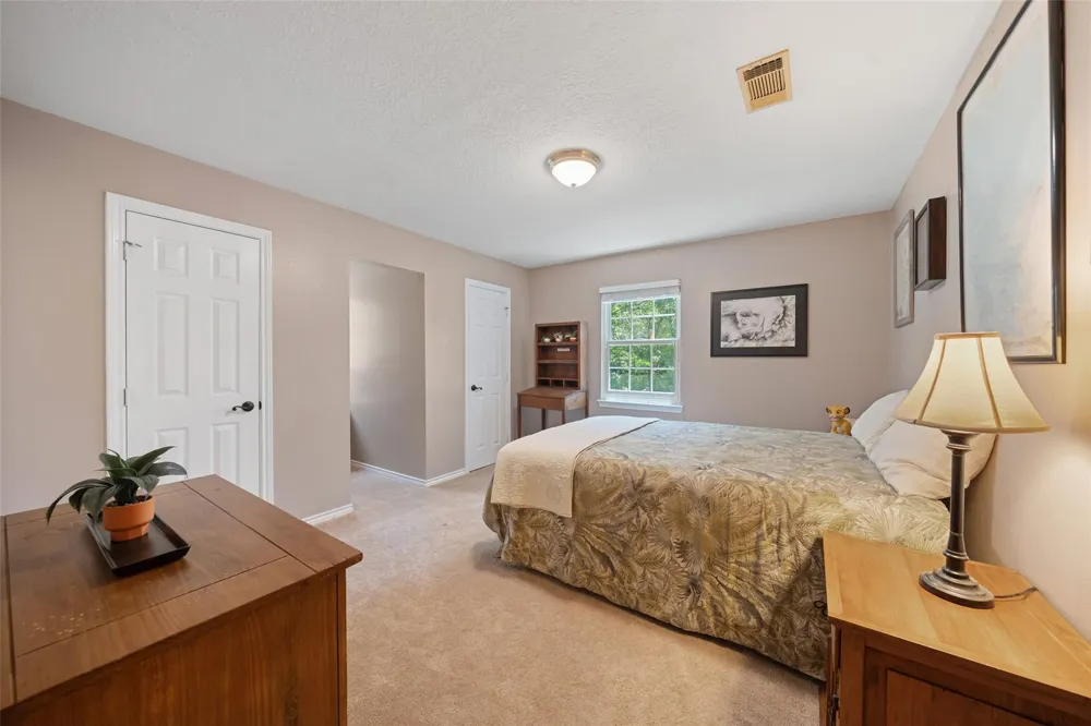 403 Westbrook Street Pinehurst, TX 77362