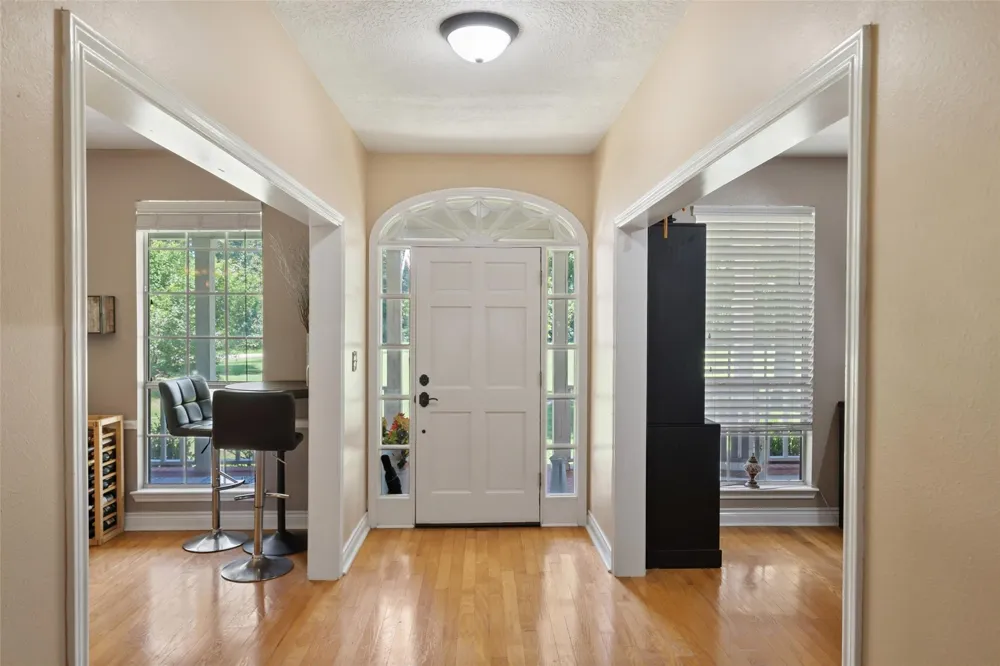 403 Westbrook Street Pinehurst, TX 77362