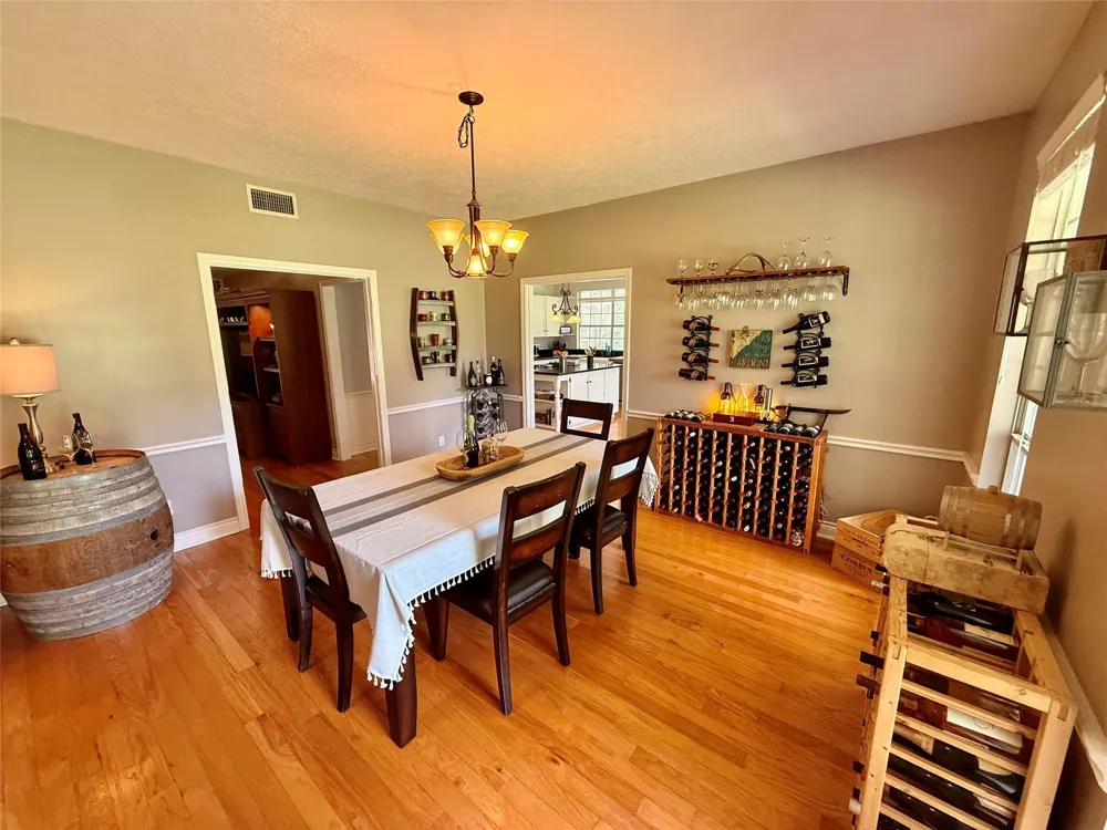 403 Westbrook Street Pinehurst, TX 77362