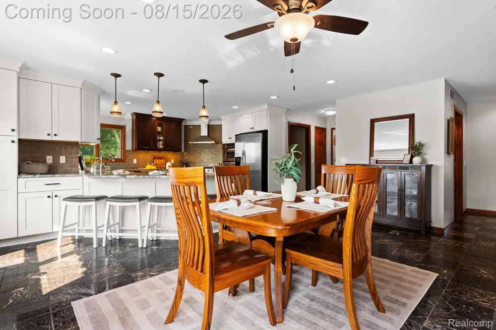 333 Elio Drive Highland Charter Township, MI 48357
