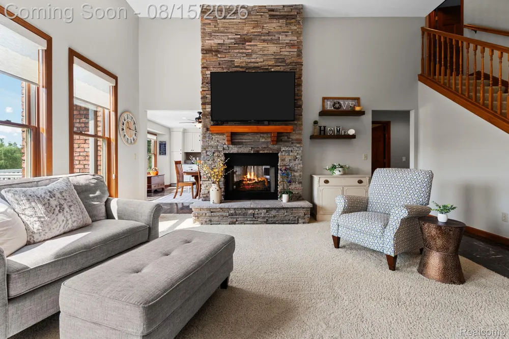 333 Elio Drive Highland Charter Township, MI 48357
